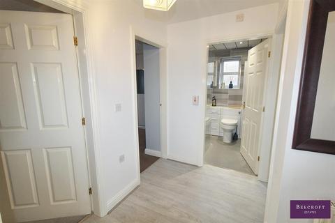 2 bedroom flat for sale, Wells Court, Mapplewell, Barnsley