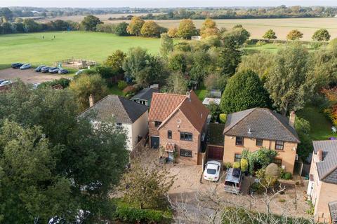 4 bedroom detached house for sale, Station Road, Colchester CO7