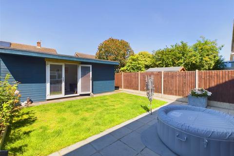 3 Filton Way, Gloucester, GL4 4AX