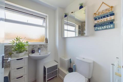 3 Filton Way, Gloucester, GL4 4AX