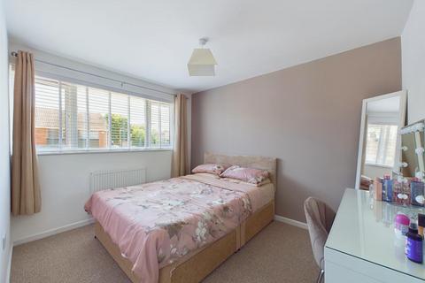 3 Filton Way, Gloucester, GL4 4AX