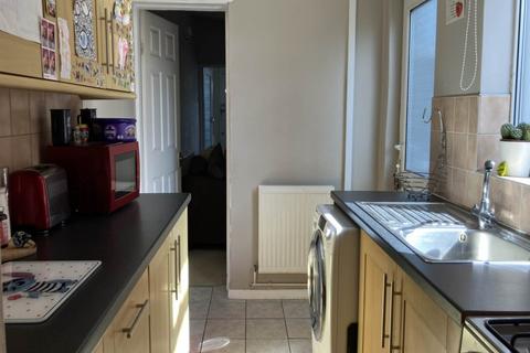 2 bedroom terraced house to rent, Broad Lane, Walsall WS3