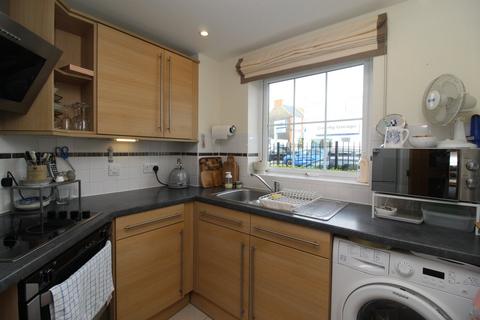 1 bedroom ground floor flat for sale, Minster Drive, Herne Bay, CT6