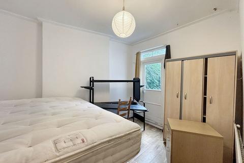 4 bedroom end of terrace house for sale, 83 Shakespeare Road, Brixton, London, SE24 0PX