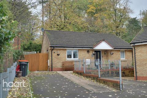 2 bedroom detached bungalow for sale, Stelvio Park Avenue, Newport