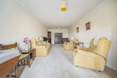 2 bedroom flat for sale, West End Road, Hampshire SO18