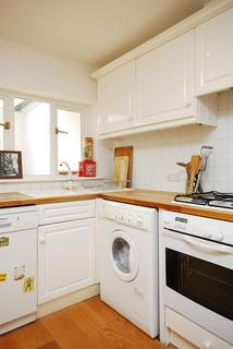 3 bedroom flat to rent, Lacy Road, West Putney, London, SW15