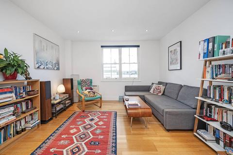 1 bedroom flat for sale, Kingsland Passage, Dalston, London, E8