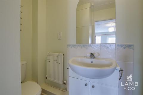 22 Chaffinch Drive, Harwich, CO12 4WL
