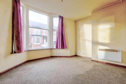 1 bedroom flat to rent, Hartington Road, Stockton-On-Tees, TS18