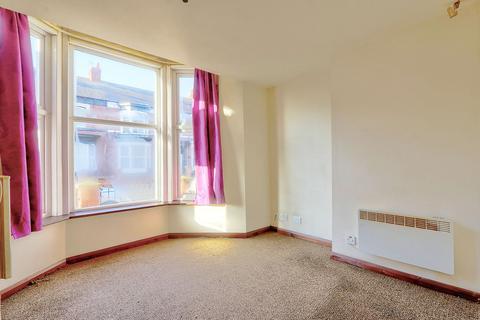 1 bedroom flat to rent, Hartington Road, Stockton-On-Tees, TS18