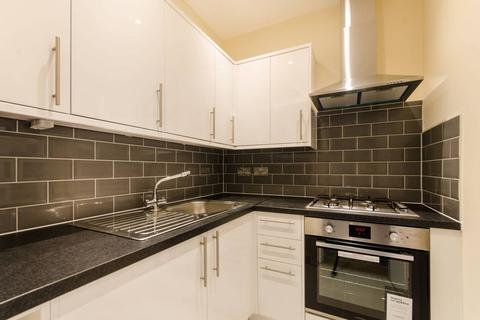 2 bedroom flat to rent, Queens Gate Terrace, South Kensington, London, SW7