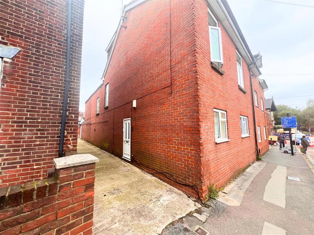 8 Lodge Road - Edited.jpg