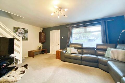 23 Betjeman Walk, Yateley, GU46 6YP