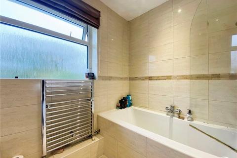 23 Betjeman Walk, Yateley, GU46 6YP