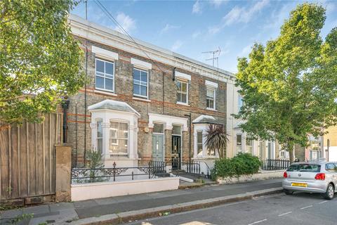 1 bedroom flat for sale, Hugon Road, London, SW6