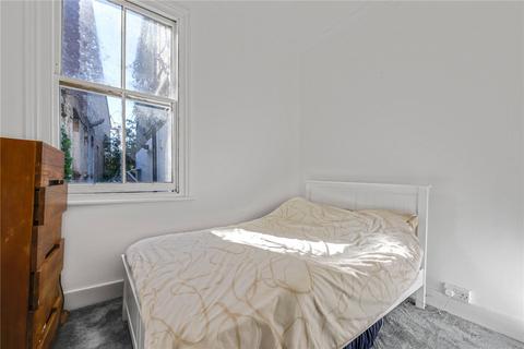 1 bedroom flat for sale, Hugon Road, London, SW6