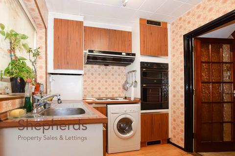 3 Hartland Road, Cheshunt, Waltham Cross, EN8 8PX