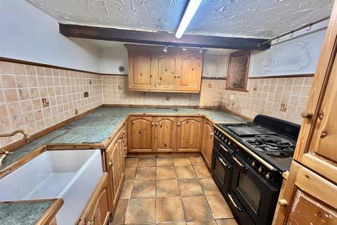 5 Blakestones, Slaithwaite, Huddersfield, HD7 5UF