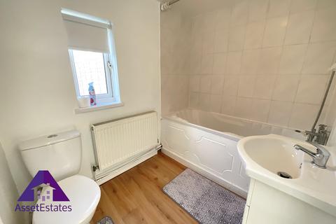 3 bedroom end of terrace house for sale, Diamond Jubilee Terrace Abertillery NP13 1ND