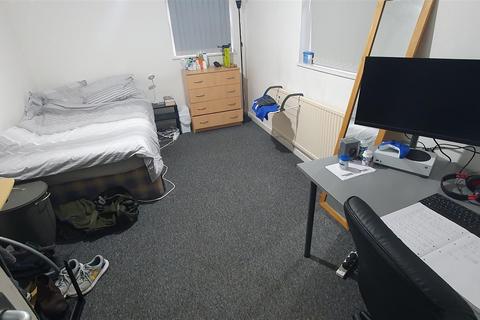 4 bedroom house to rent, Bedford Street, Cardiff