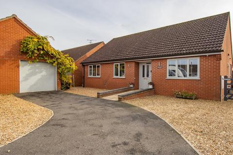 3 bedroom detached bungalow for sale, Gayton Road, East Winch