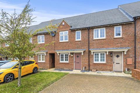 3 bedroom terraced house to rent, Dale Crescent, Kettering NN15