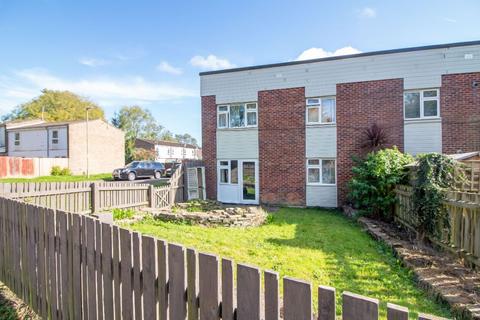 1 bedroom flat for sale, Dove Close, Cowplain, PO8 9UF