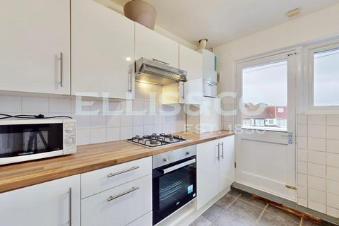 2 bedroom apartment to rent, Carlyon Mansions, Ealing Road, Wembley, HA0