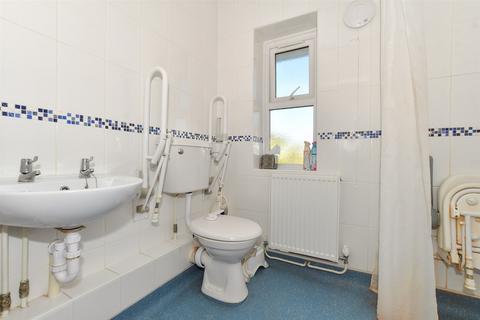 6 Calverden Road, Newington, Ramsgate, CT12 6JU