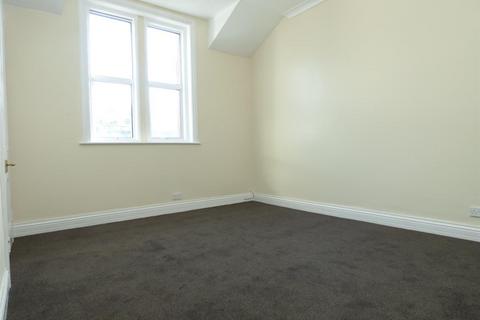 1 bedroom flat to rent, Folkestone Road, Dover, CT17