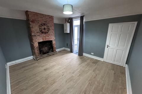 2 bedroom terraced house to rent, Norton Street, Grantham, NG31