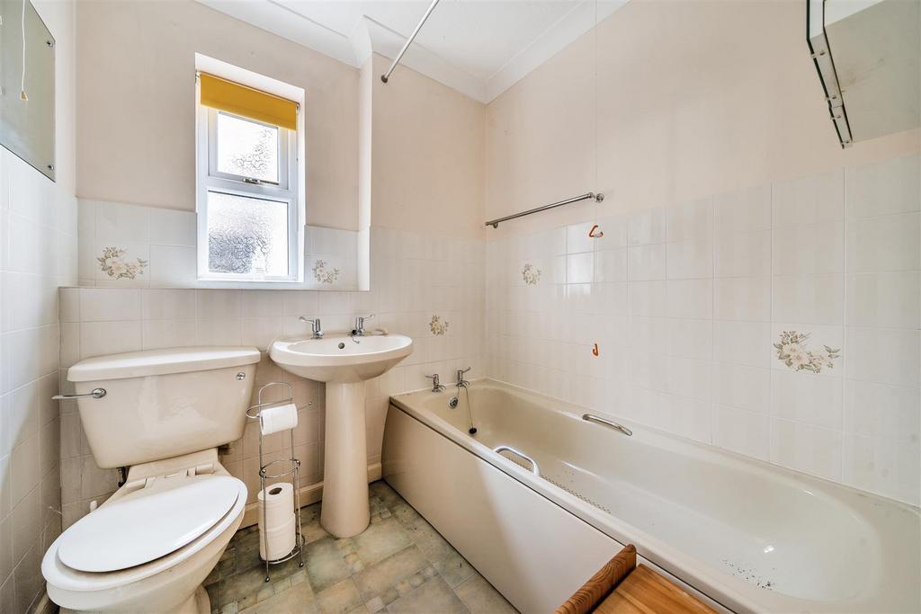 Ground Floor Bathroom