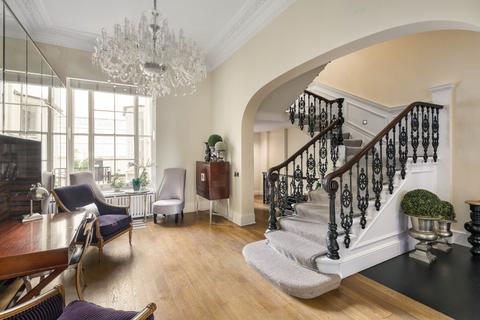 6 bedroom townhouse to rent, Princes Gate, London SW7