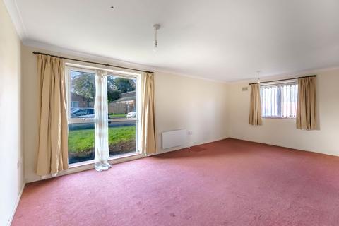 1 bedroom ground floor flat for sale, Mortlock Avenue, Cambridge, CB4