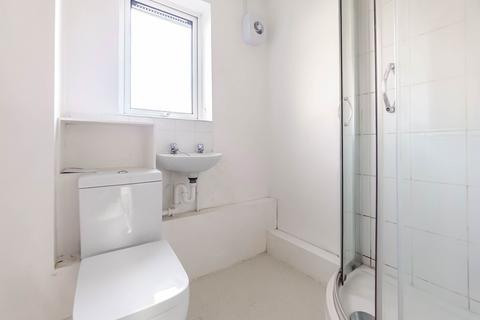 1 bedroom ground floor flat for sale, Mortlock Avenue, Cambridge, CB4