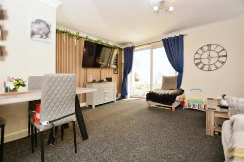 10 Langley Drive, Scunthorpe, DN16 3TY