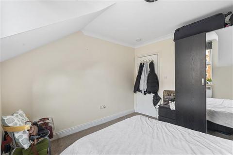 1 bedroom apartment to rent, Kentish Town Road, NW1