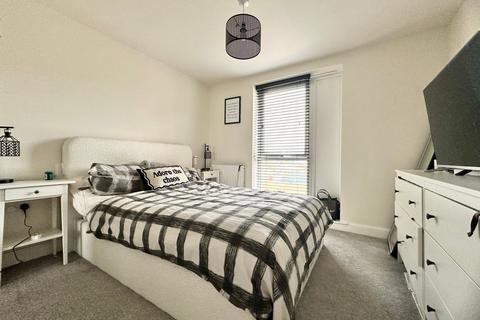 2 bedroom apartment for sale, Fen Street, Brooklands, Milton Keynes, MK10