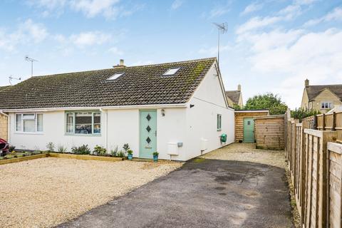 24 Bettertons Close, Fairford, GL7 4HY