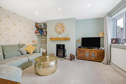 24 Bettertons Close, Fairford, GL7 4HY