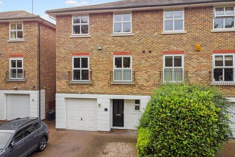 4 bedroom semi-detached house for sale, Jacks Lane, Harefield, Uxbridge, UB9