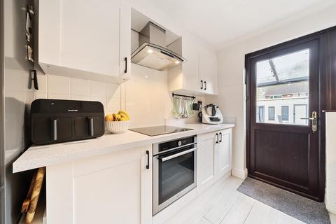 9 Barlinch Close, Taunton, TA2 7HL