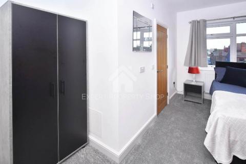 1 bedroom in a house share to rent, Room 3, Westport Road, Stoke On Trent