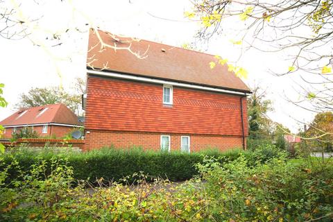 2 bedroom house to rent, Norris Walk, Harrietsham, Maidstone