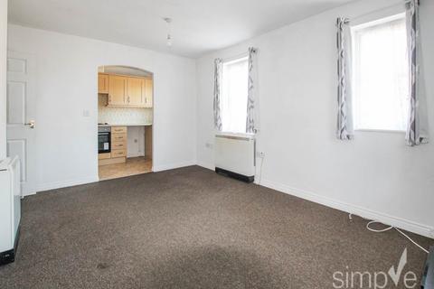 2 bedroom flat to rent, Reid Close, Hayes, Middlesex