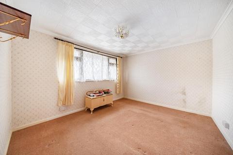 33 Greenfields, Kington, HR5 3AA