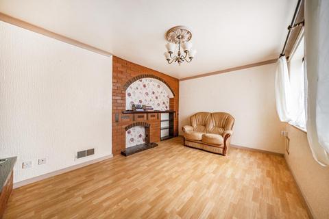 33 Greenfields, Kington, HR5 3AA