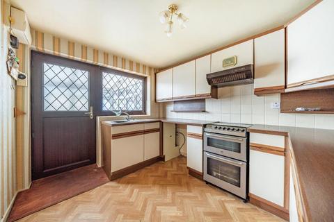 33 Greenfields, Kington, HR5 3AA