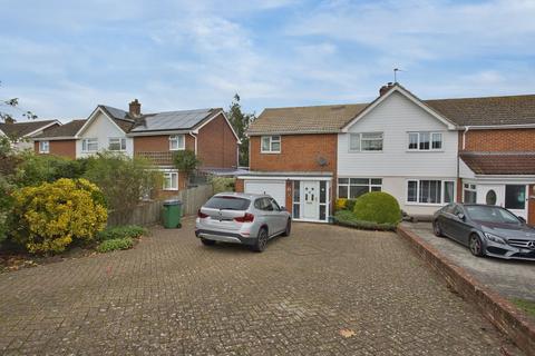 3 bedroom semi-detached house for sale, Fairway Avenue, Folkestone, CT19